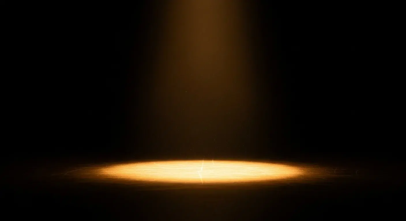 Spotlight: Decote Dance
